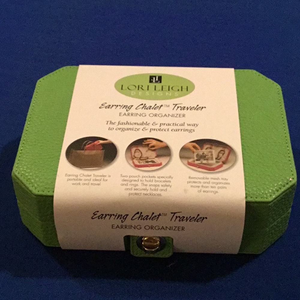 Green Earring Chalet Organizer